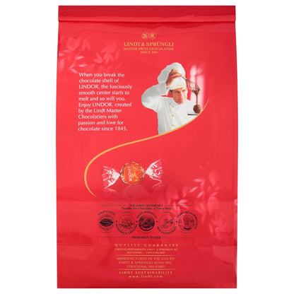 Lindt LINDOR Milk Chocolate Candy Truffles, Milk Chocolate with Melting Truffle Center, 15.2 Oz. Bag