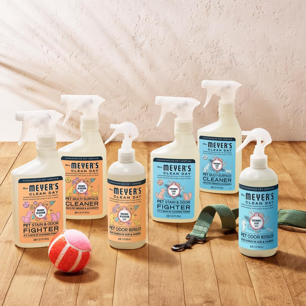 Mrs. MEYER'S CLEAN DAY Pet Stain & Odor Fighter, Coconut Leaf Scent, 16Oz