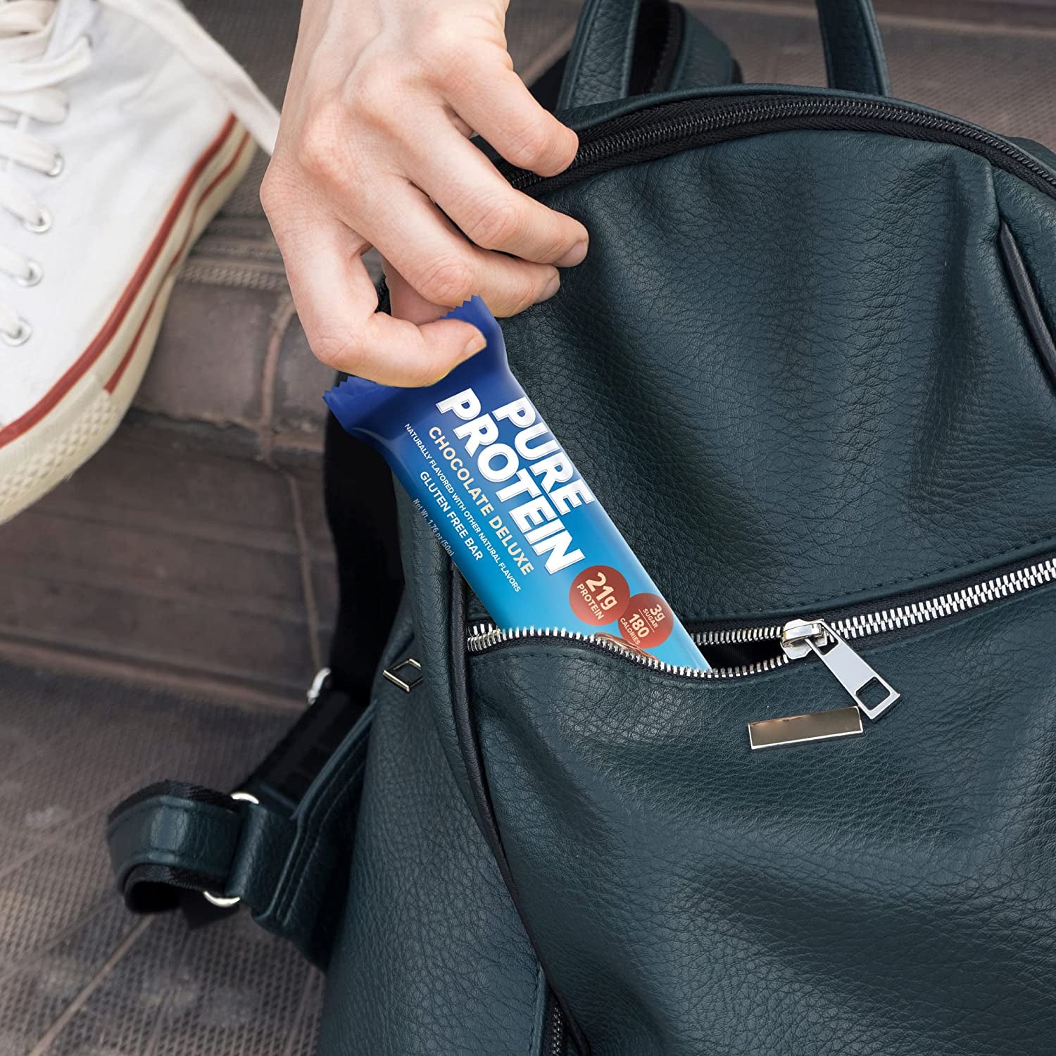 Pure Protein Chocolate Deluxe Protein Bars – 21G Protein, 3G Sugar, 190 Calories (12 Count) Low Sugar* High Protein Snack - Gluten Free - Perfect for a Healthy Snack
